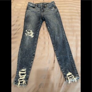 American Eagle Outfitters High Rise Distressed Jeans - Black